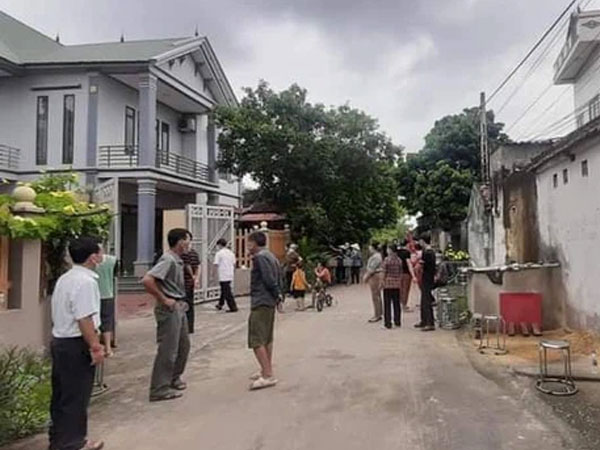 Vụ sát hại vợ chồng hàng xóm ở Bắc Giang: Nguyên nhân từ cánh cổng kêu to?