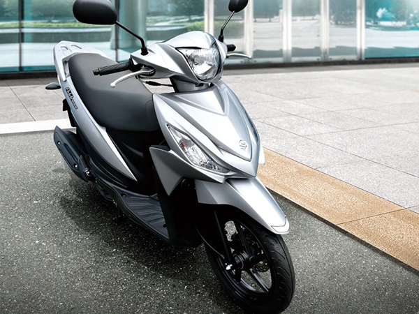 Kẻ ngáng đường Honda Vision ra mắt bản mới thiết kế đẹp, 'uống' 2 lít xăng đi 100km
