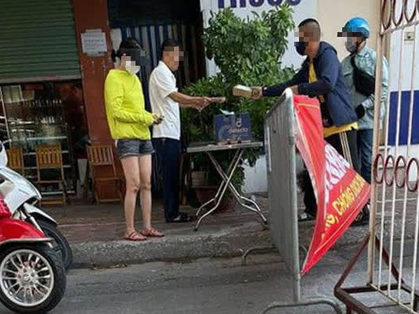 Bí thư phường bị phạt 2 triệu vì không đeo khẩu trang: 'Tôi xin lỗi nhân dân Thủ đô'