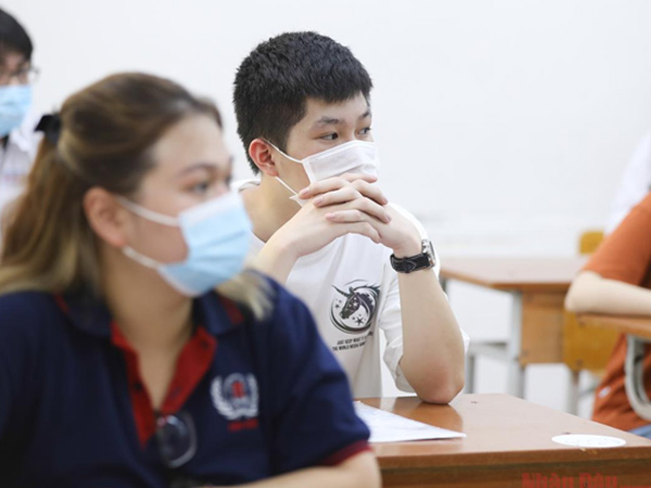 Đặc cách tốt nghiệp THPT 2021 hơn 15.000 thí sinh