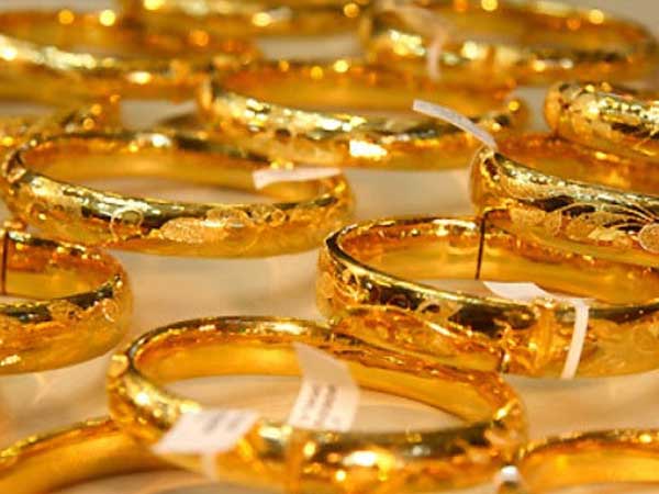 Giá vàng nhẫn bất ngờ giảm mạnh