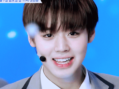Sốc: 'Tiên tử nháy mắt' Park Ji Hoon (Wanna One) bị tố ngoại tình, chi hàng trăm triệu cho BJ khoe thân, 'bay lắc' với dàn thực tập sinh nữ