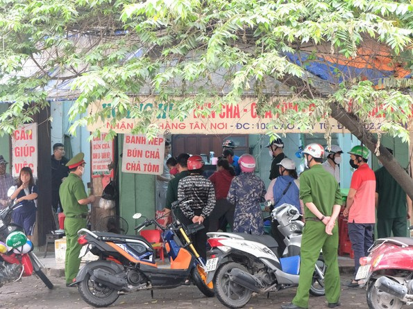 Thanh Hóa dừng tất cả dịch vụ bán hàng ăn, uống tại chỗ từ 12 giờ ngày 12-8