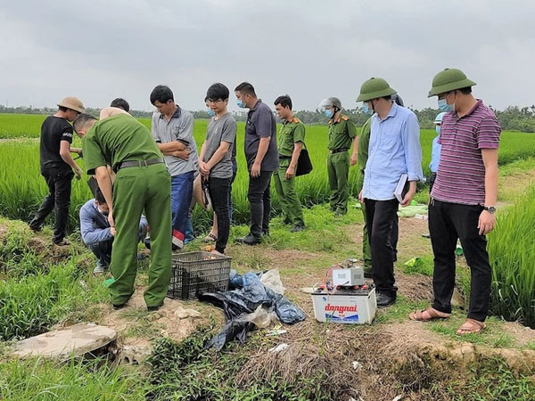 Bé trai 11 tuổi chết oan dưới ruộng lúa vì bẫy chuột bằng điện