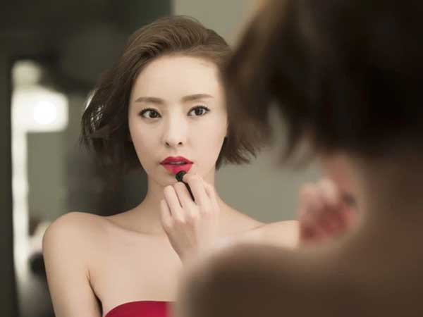 Vợ cũ của chồng uống say mò đến nhà, tôi chỉ làm 1 việc mà cả chồng lẫn cô ta đều sợ xanh mắt