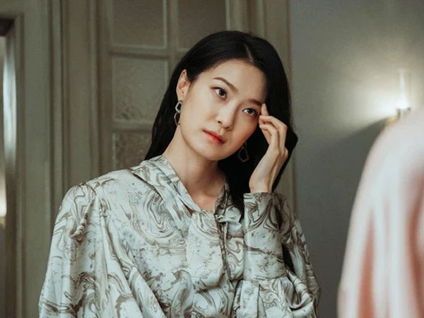 Chồng bị tai nạn mà vợ thờ ơ như người lạ, trước sự chất vấn gay gắt cô mới đủng đỉnh gọi 1 cuộc điện thoại khiến anh ta tái mét