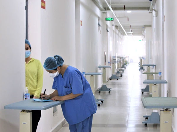 Giám đốc Sở Y tế Đà Nẵng: Hệ thống y tế thành phố sẽ quá tải nếu có hơn 6.000 ca Covid-19, vì vậy cần hành động quyết liệt hơn nữa
