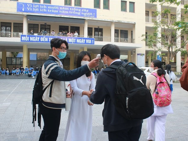 Mới nhất: 16 tỉnh thành cho học sinh đi học lại trong tháng 8