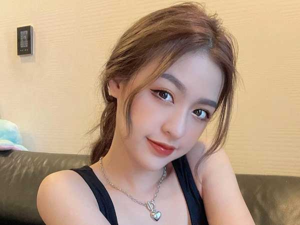 Hot girl 'trứng rán' tiết lộ rất hài lòng với chiếc mũi to của mình, mong netizen không tranh luận thêm