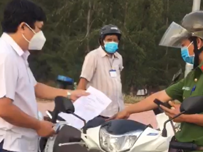 Làm rõ vụ 2 cán bộ 'đi xem đất' khi đang giãn cách