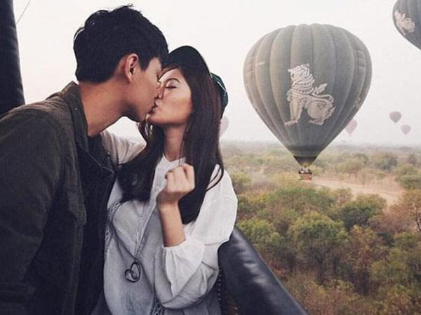 Những status 'thả thính' hay nhất trong ngày Thất Tịch: Đảm bảo chị em 'thả đâu dính đấy'