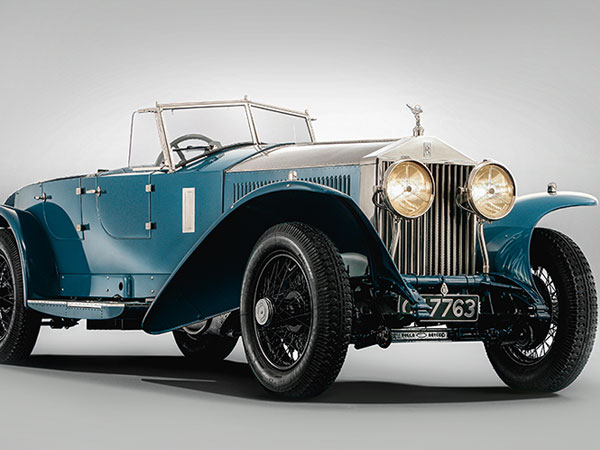 Khám phá nghệ thuật tạo hình khung vỏ Coach-build hơn 100 năm của Rolls-Royce