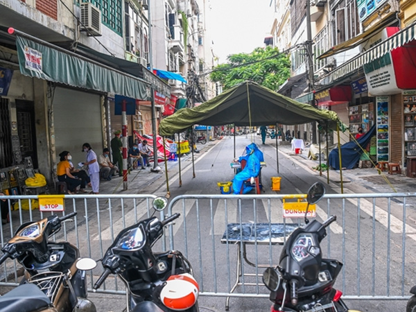 Hà Nội lấy gần 282.000 mẫu trong cộng đồng, đã phát hiện 23 ca dương tính SARS-CoV-2