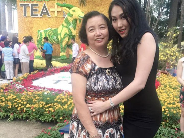 Xót xa nguyên nhân khiến mẹ ruột Phi Thanh Vân qua đời: 'Vân đang chờ lịch để được hỏa táng'