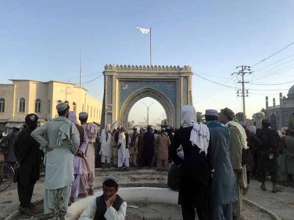 Taliban tiến vào dinh tổng thống, chờ chuyển giao quyền lực ở Afghanistan