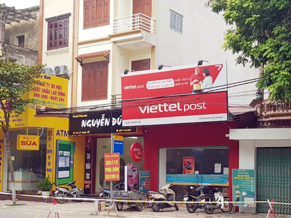 Phát hiện 12 ca mắc Covid-19 nguy cơ lây nhiễm cộng đồng