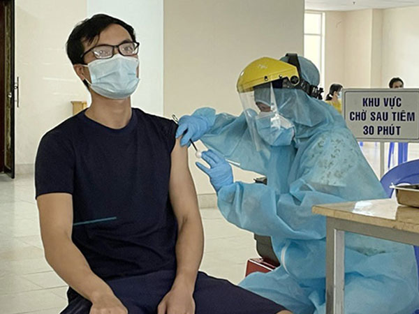 Lúng túng chống dịch, bí thư và chủ tịch phường ở Vũng Tàu bị tạm đình chỉ