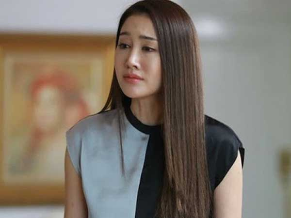 Sau khi mẹ chồng cầm hồ sơ bệnh án của con trai, bà đưa cho tôi 200 triệu rồi buông lời phũ phàng