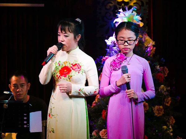 Ca sĩ Phương Quế Như - cô ruột của Phương Mỹ Chi qua đời vì Covid-19