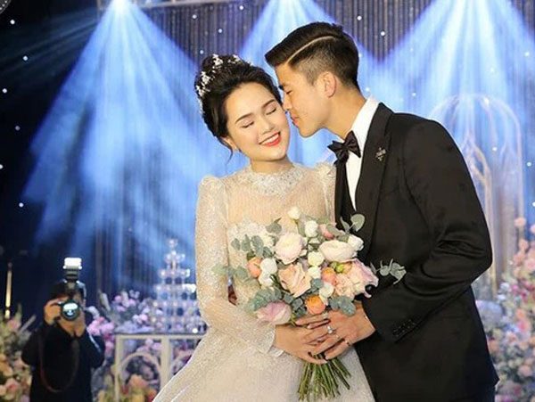 Vợ chồng Duy Mạnh - Quỳnh Anh giàu cỡ nào?