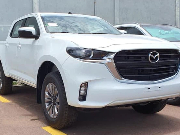 Đại lý tiết lộ trang bị 4 phiên bản Mazda BT-50 2021 sắp ra mắt: Nhiều cải tiến nhưng có một chi tiết quan trọng ‘cải lùi’
