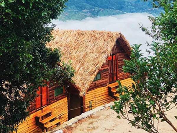 Bỏ việc lương cao ở Hà Nội, đôi vợ chồng trẻ lên núi làm homestay đẹp như mơ