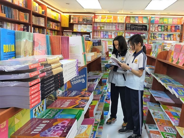 Kiến nghị coi Sách giáo khoa là mặt hàng thiết yếu