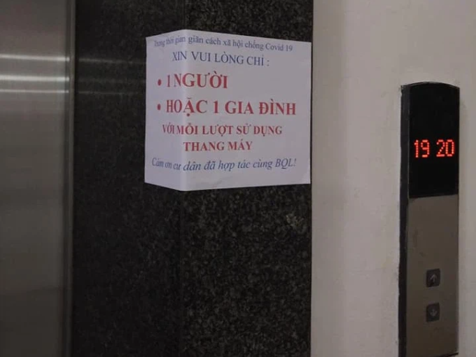 Hà Nội: Chung cư áp dụng quy chế 'thang máy phòng dịch', mỗi lượt thang chỉ dành cho 1 người hoặc 1 gia đình