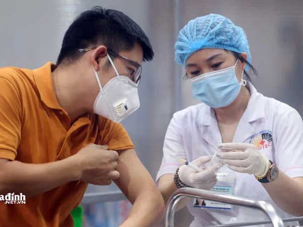 Mũi 2 vaccine COVID-19 tiêm chậm hơn khoảng thời gian khuyến cáo có ảnh hưởng hiệu lực bảo vệ?
