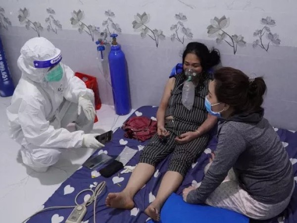 Thu phí chăm sóc F0 tại nhà: Phải đúng luật, minh bạch