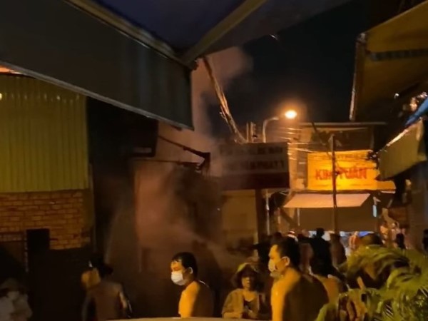 Bình Dương: Cháy nhà trong đêm, 5 người trong gia đình tử vong