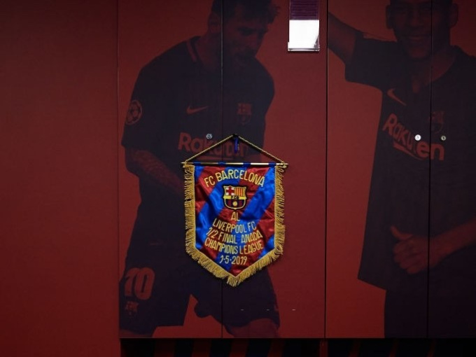 Messi để quên danh hiệu cá nhân ở phòng thay đồ Barca