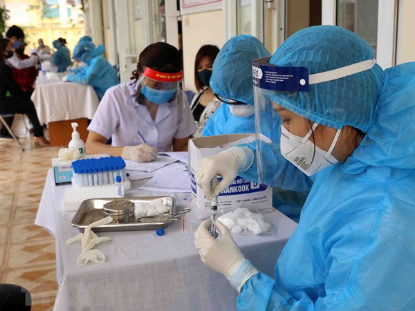 Hà Nội 'điểm danh' 8 khu vực có tỷ lệ người ho, sốt phát hiện dương tính SARS-CoV-2 cao