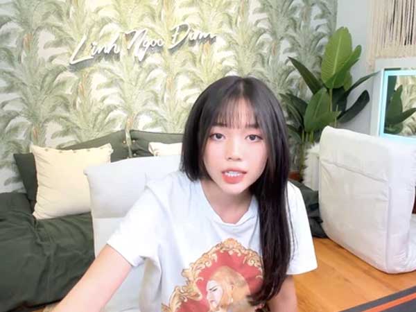 Xuất hiện clip Linh Ngọc Đàm xưng 'mày - tao', phát ngôn cực gắt về tình - tiền hậu công khai có bồ?