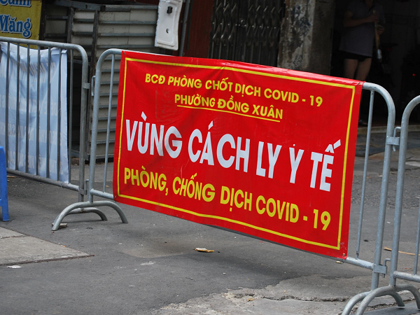 Hà Nội phong tỏa một con ngõ trong phố cổ, cách ly hơn 90 hộ dân