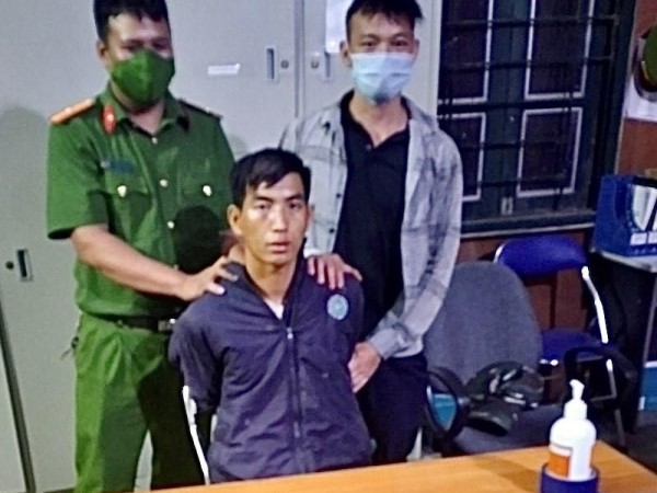 Bắt đối tượng vận chuyển 19 bánh heroin từ biên giới về tiêu thụ