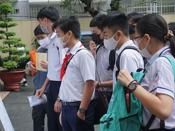 TP.HCM công bố điểm chuẩn thi vào lớp 10 năm 2021