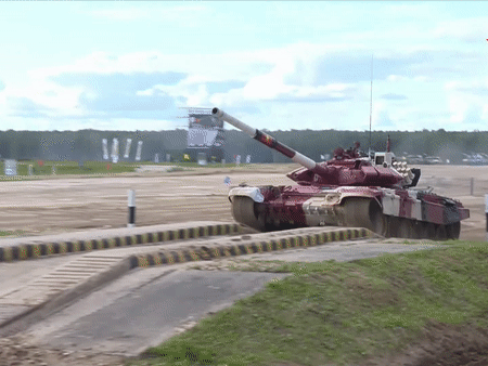 Tank Biathlon 2021: Đội tuyển xe tăng Việt Nam thi đấu xuất sắc