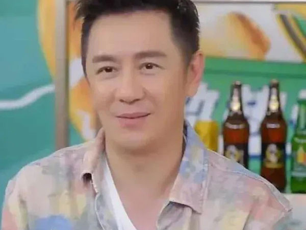Sự nghiệp hết thời, 'Đoàn Dự' Trần Hạo Dân chuyển sang bán hàng online, muối mặt vì 'kỷ lục livestream không ai muốn