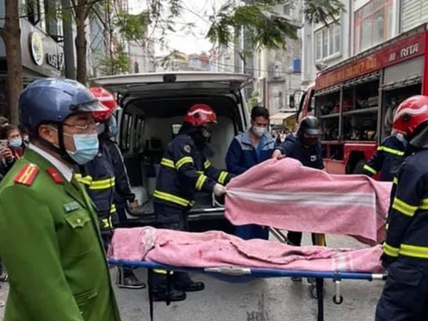 Vụ cháy 4 người chết ở Hải Phòng do người bố mua 15 lít xăng đổ vào phòng con gái châm lửa đốt