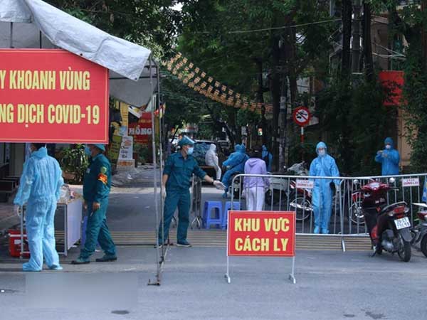 Hà Nội: Mở rộng vùng phong tỏa ở phường Giáp Bát do nhà xe khai báo không trung thực khiến phát sinh thêm F0
