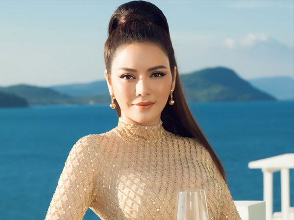 Lý Nhã Kỳ bất ngờ bị khui lại ồn ào về học vấn giữa lúc showbiz ngập tràn drama