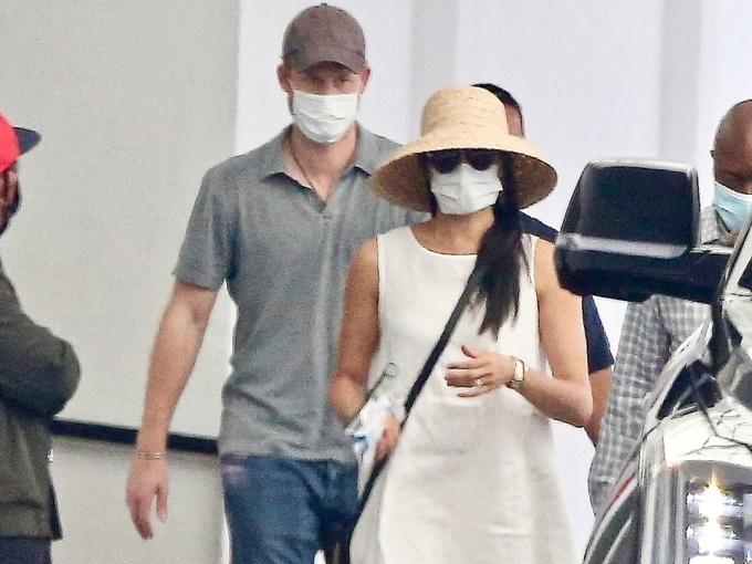 Khoảnh khắc Meghan xuất hiện tại bệnh viện sau khi sảy thai bị báo chí bóp méo khiến nữ Công tước nổi giận