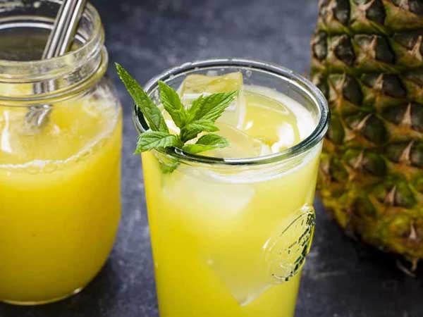 Trào lưu uống nước ép dứa đánh bay sưng đau sau nhổ răng khôn đang 'gây bão' trên Tiktok: Chuyên gia nói gì?