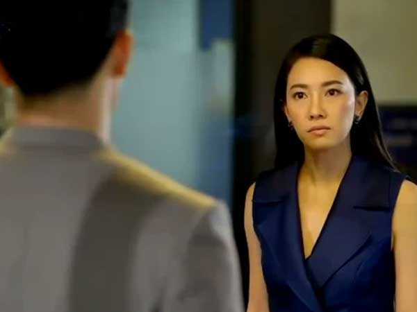 Phát hiện chồng giấu ảnh tình cũ để ngày đêm ôm ngắm, vợ bơ như không nhưng lại đưa ra 'đòn ghen' siêu chất