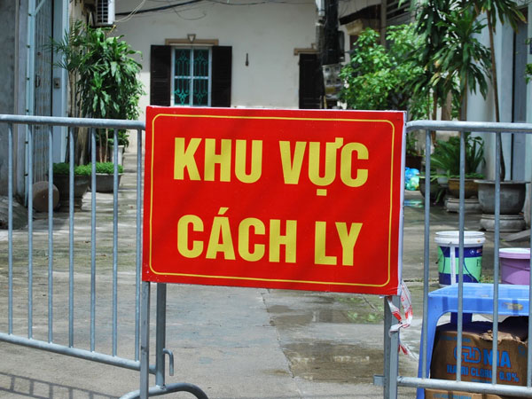 Hà Nội: Cách ly một con ngõ trong khu tập thể ở Ngũ Hiệp, Thanh Trì sau khi liên tiếp nghi nhận ca mắc mới