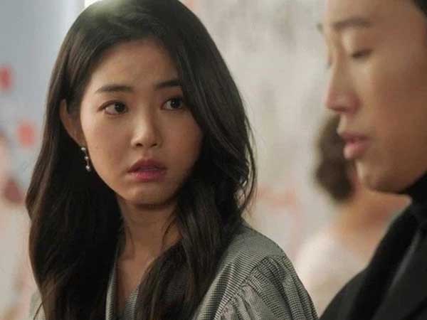 Mẹ đẻ ốm đi viện, vợ hỏi tiền thì chồng chỉ đưa 500 nghìn kèm theo lời dằn mặt: 'Con gái chỉ chi thế thôi' và màn bật lại đầy gay cấn!