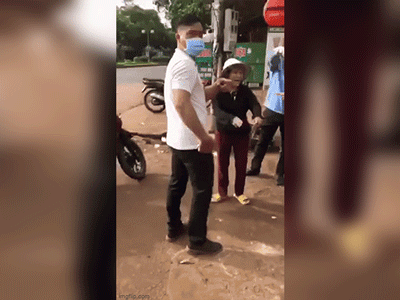 Cởi khẩu trang, ra đường không lý do chính đáng, người phụ nữ thách thức công an: 'Còng đi, phạt đi'
