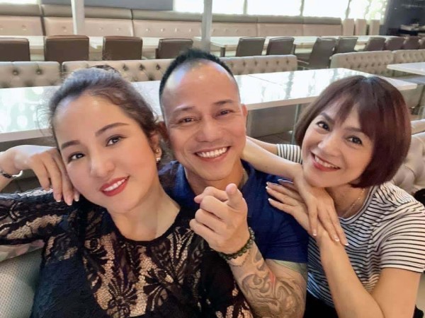 Cuộc sống của Chế Phong tại Mỹ sau khi ly hôn Thanh Thanh Hiền