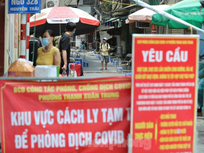 Hà Nội: Có trường hợp dương tính, qua rà soát thấy 2 mẹ con ngày nào cũng đi chợ